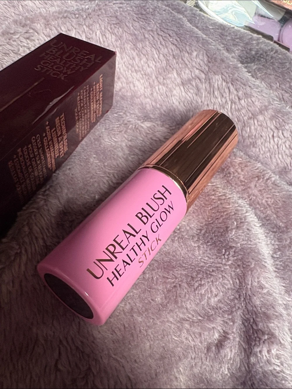 Charlotte Tilbury Unreal Blush Healthy Glow Stick
